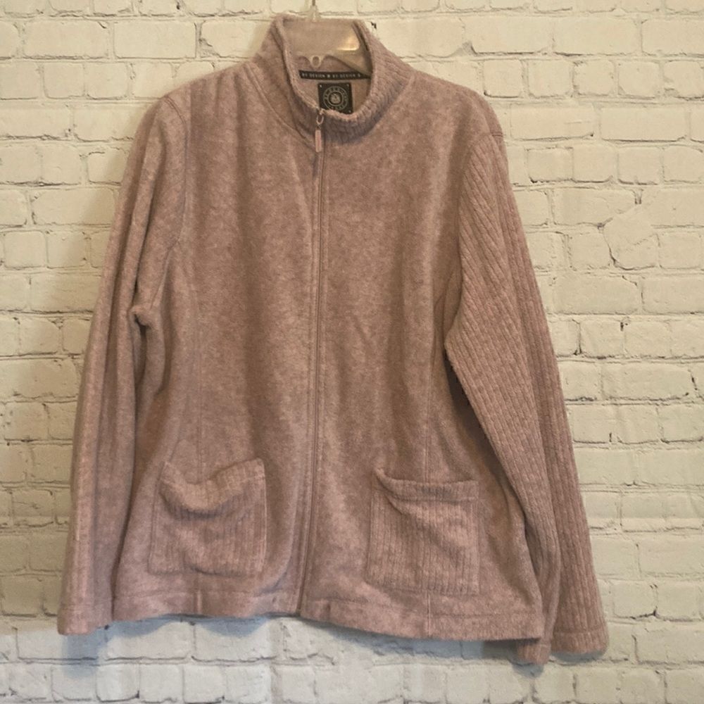 Woman’s by design zip up jacket size large